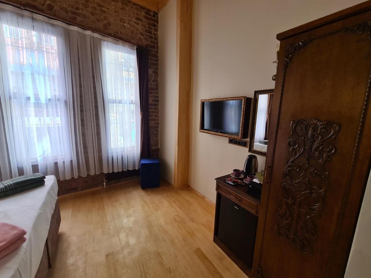 Antique Pearl Hotel Istanbul Bagian luar foto