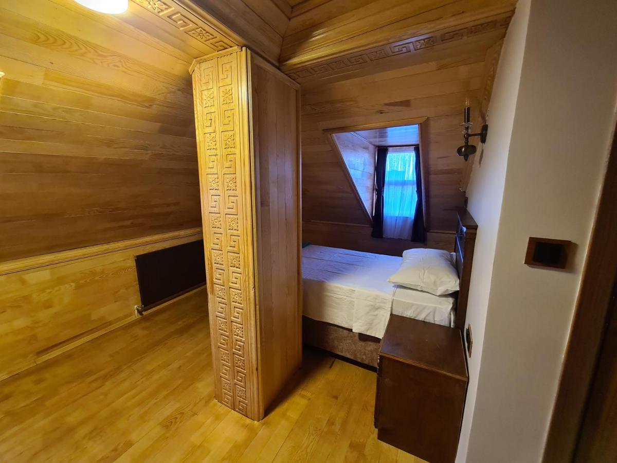 Antique Pearl Hotel Istanbul Bagian luar foto