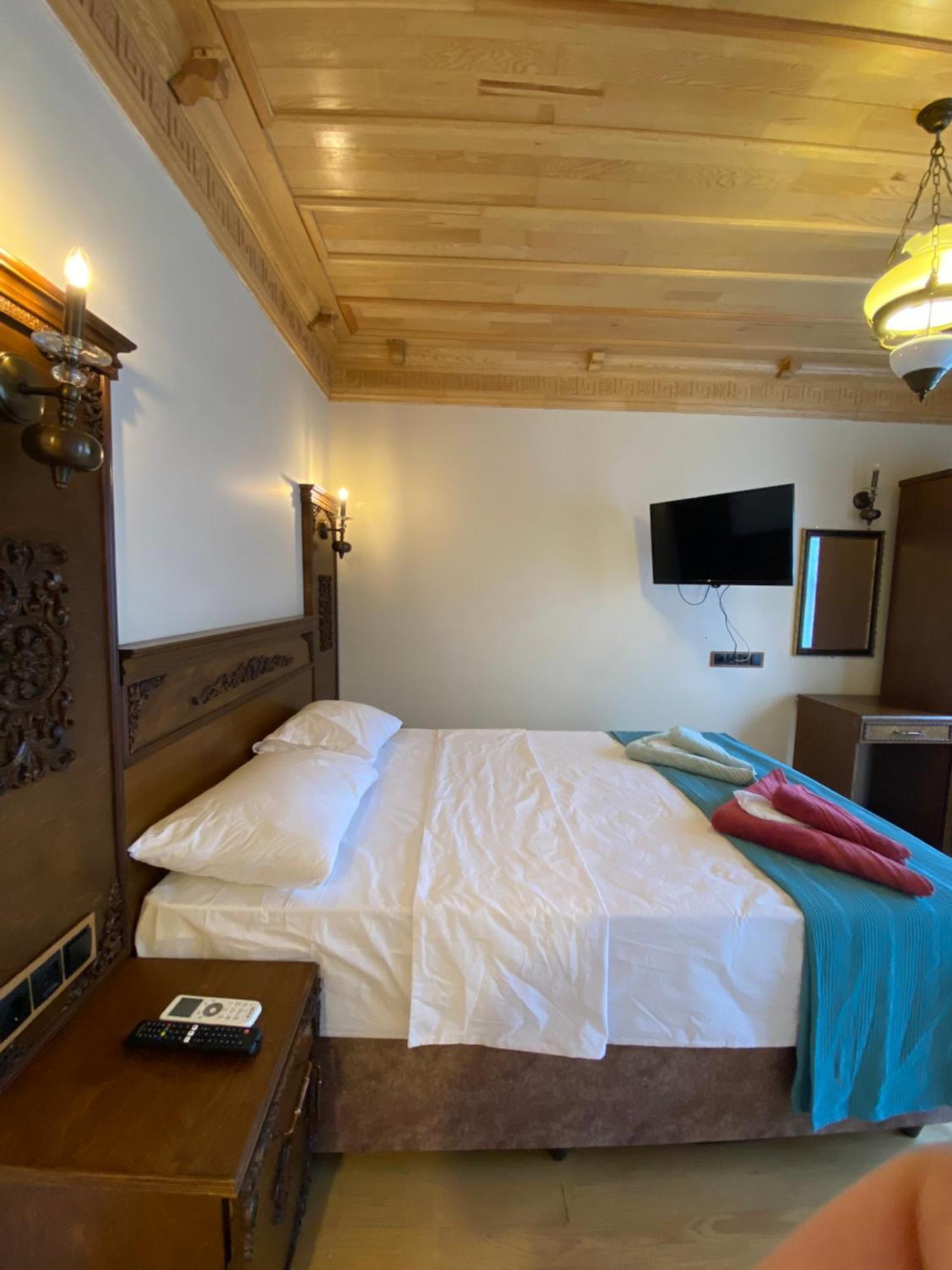 Antique Pearl Hotel Istanbul Bagian luar foto