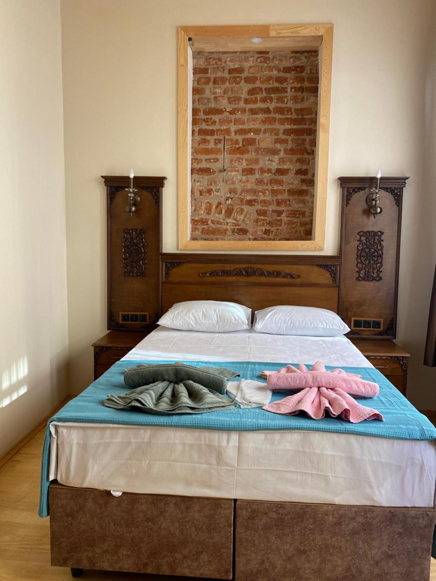 Antique Pearl Hotel Istanbul Bagian luar foto