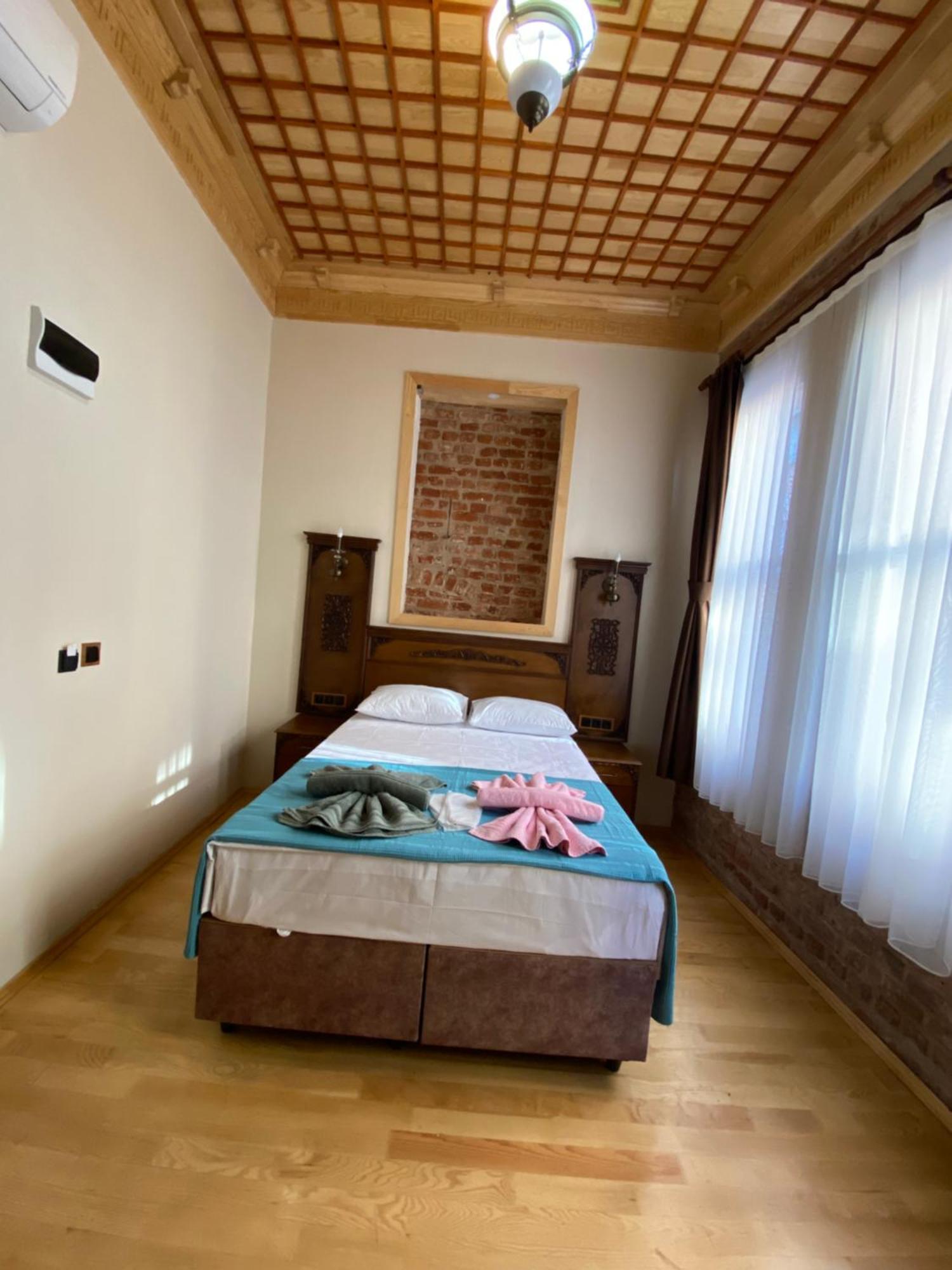 Antique Pearl Hotel Istanbul Bagian luar foto