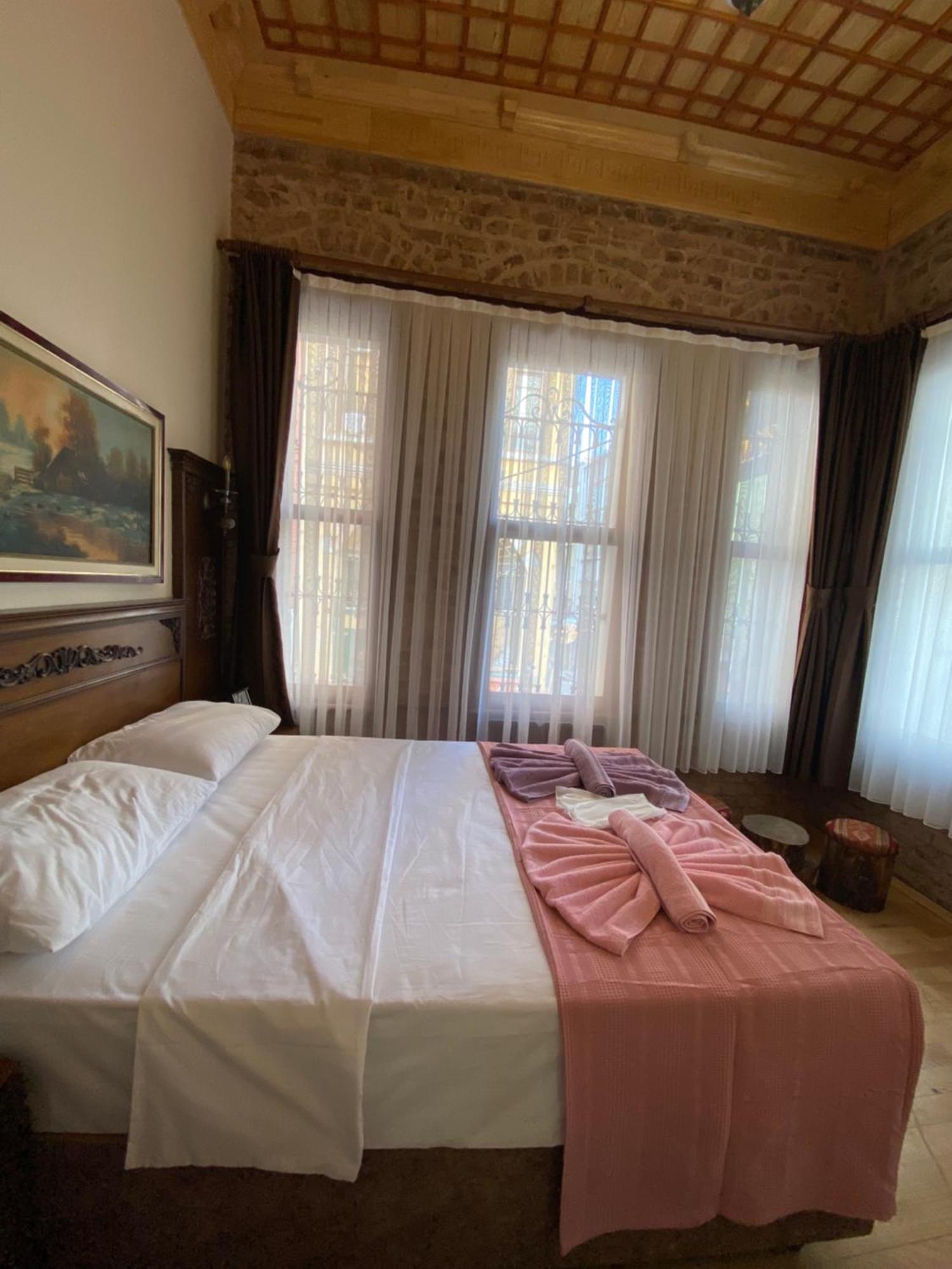 Antique Pearl Hotel Istanbul Bagian luar foto