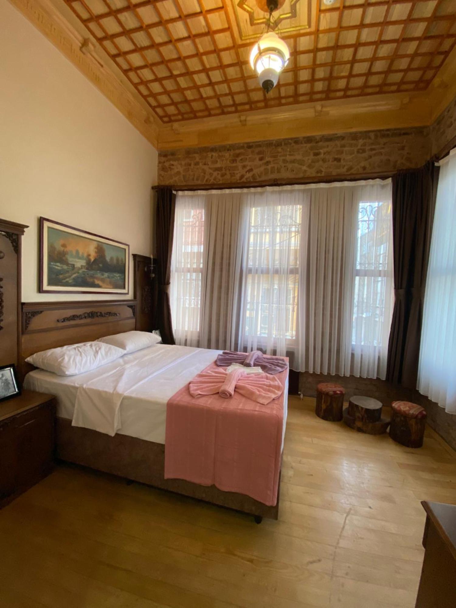 Antique Pearl Hotel Istanbul Bagian luar foto