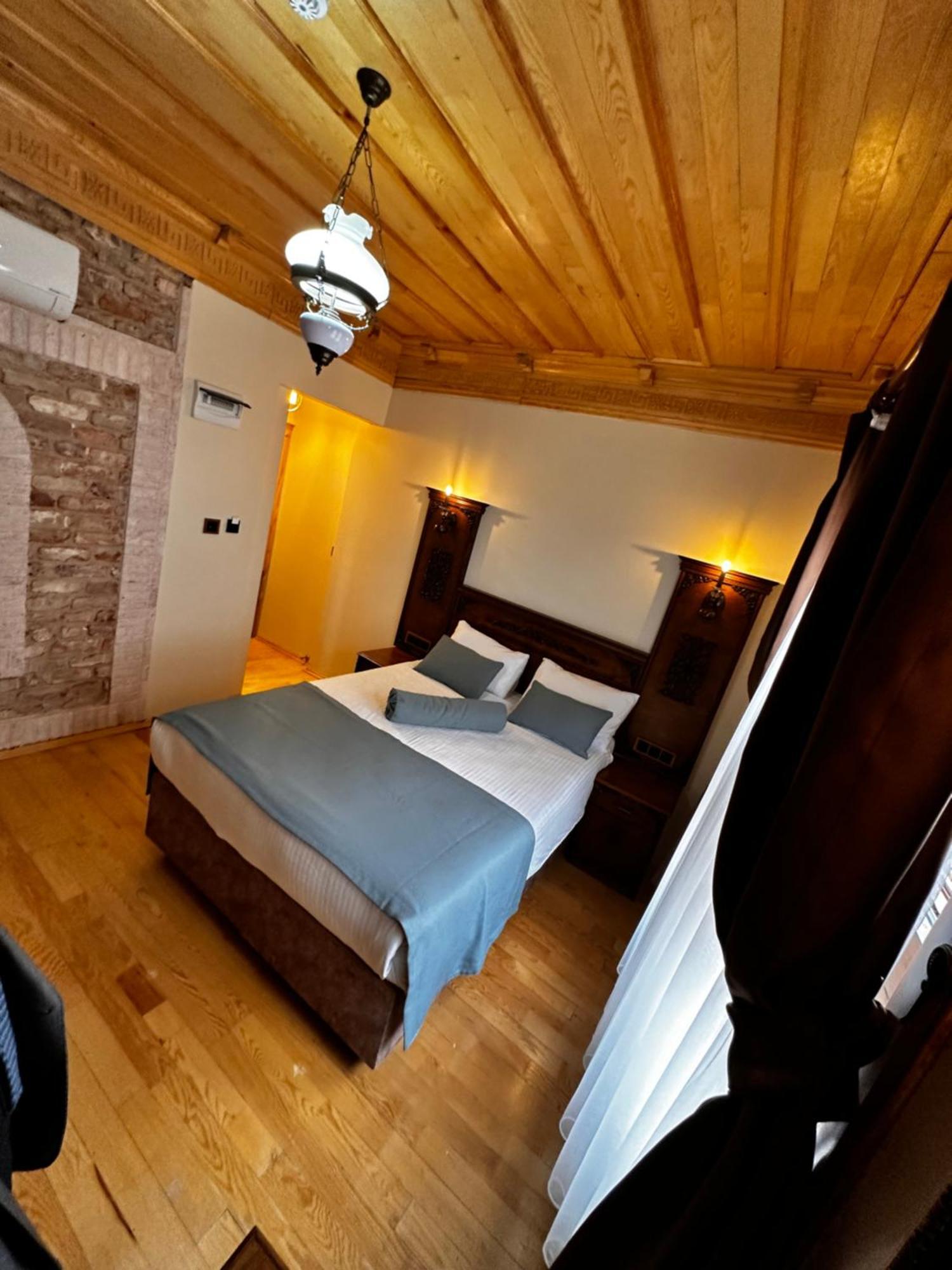 Antique Pearl Hotel Istanbul Bagian luar foto