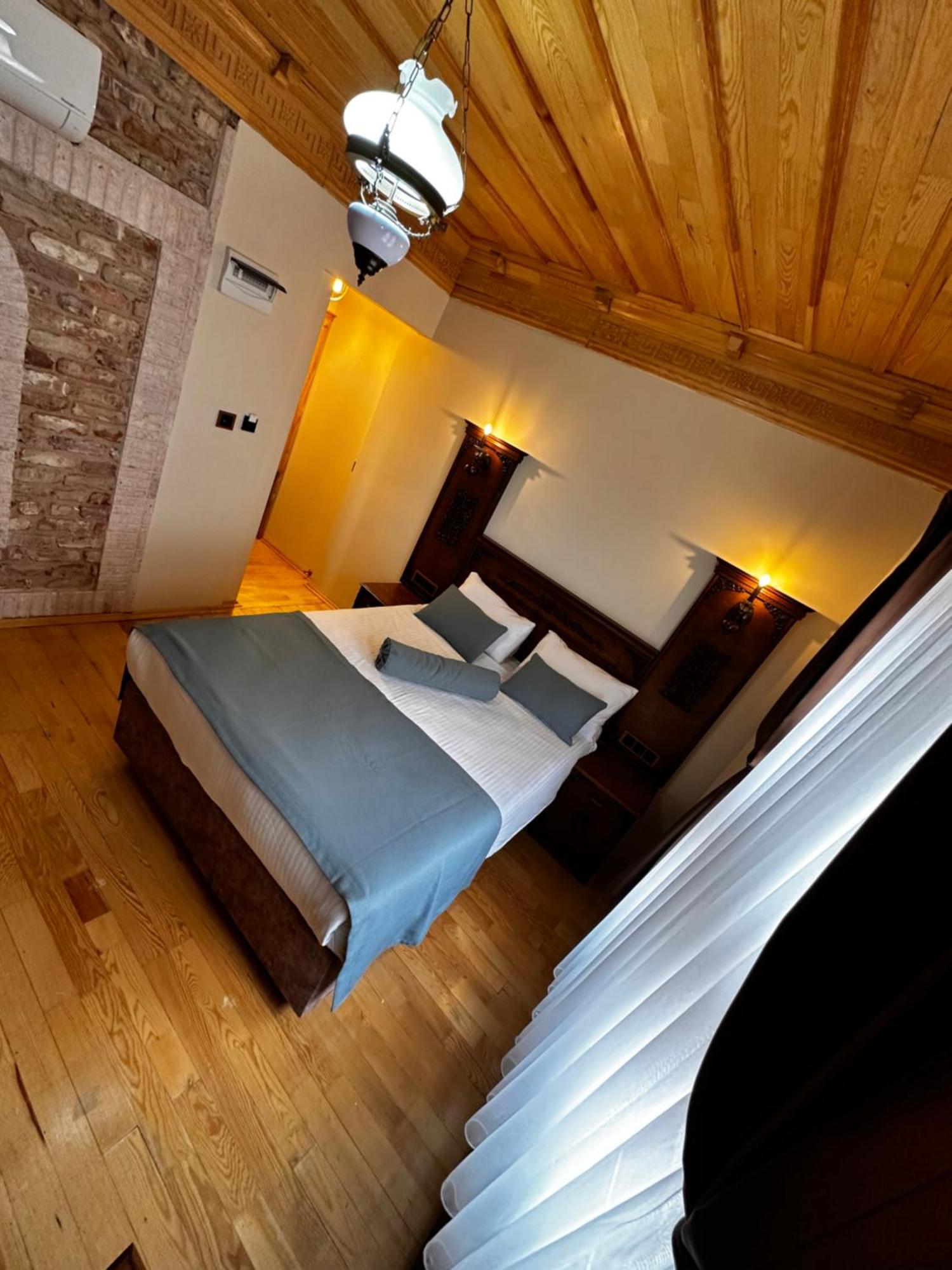 Antique Pearl Hotel Istanbul Bagian luar foto
